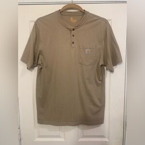 Carhartt Men’s Beige Large Short Sleeve Henley Shirt.              3200